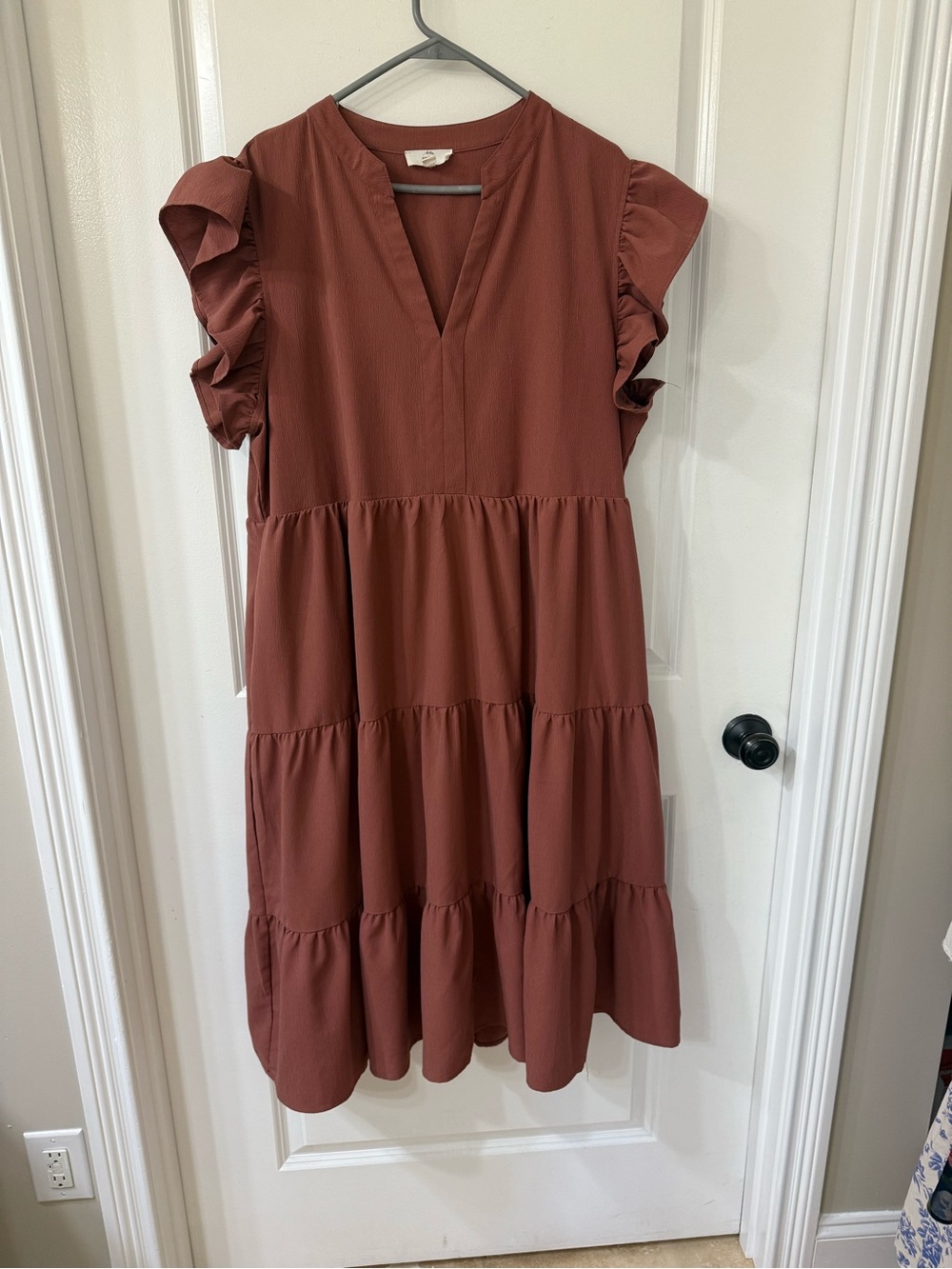 entro Rust Tiered Ruffle Sleeve Dress